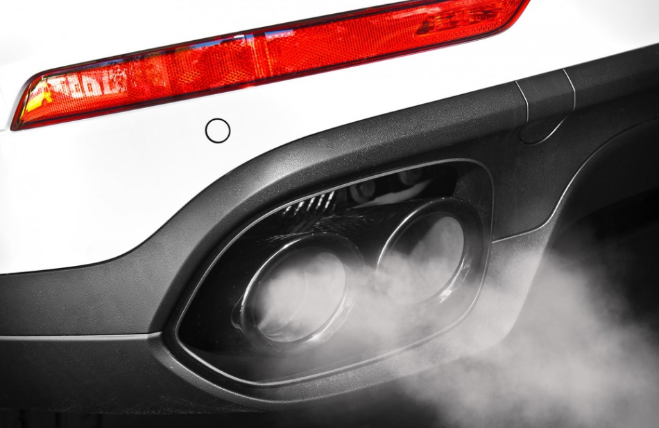 Narastajúci počet vozidiel poháňaných lacnejším dieselovými palivom vytvára v spoločnosti potrebu eliminovať vplyv škodlivých emisií a látok, ktoré sa pri jeho spaľovaní vytvárajú a dostávajú do ovzdušia a častí vozidla.